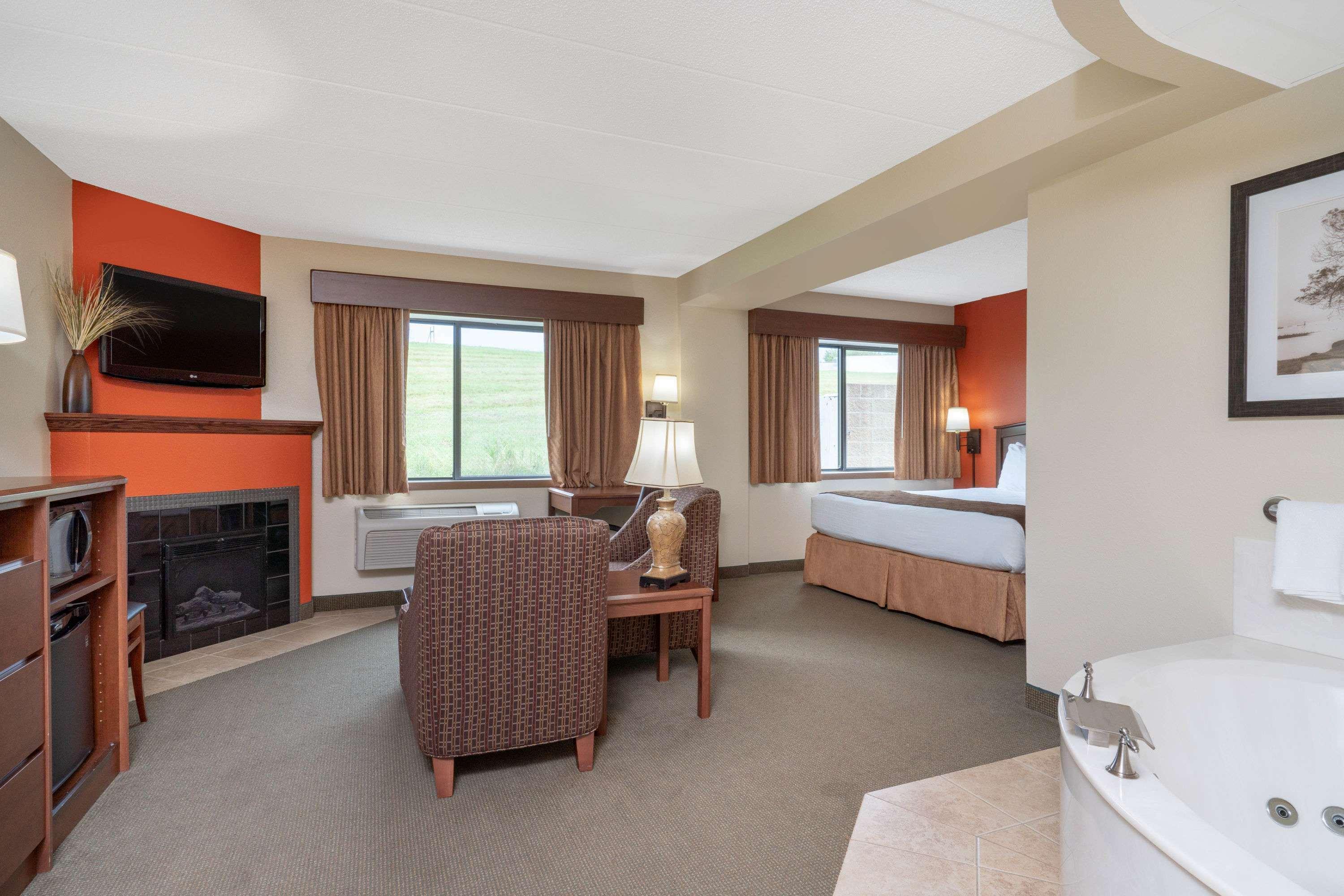 Americinn By Wyndham Sauk Centre Esterno foto
