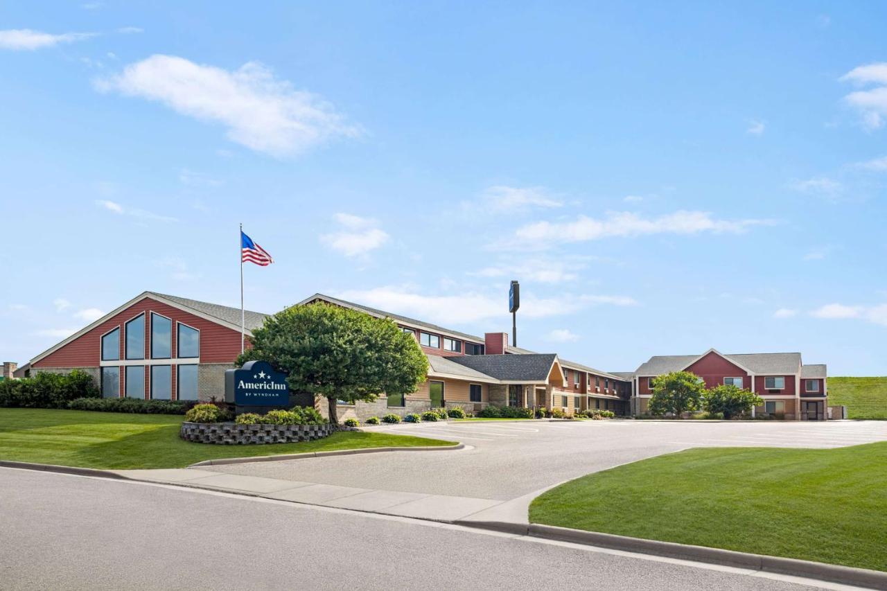 Americinn By Wyndham Sauk Centre Esterno foto