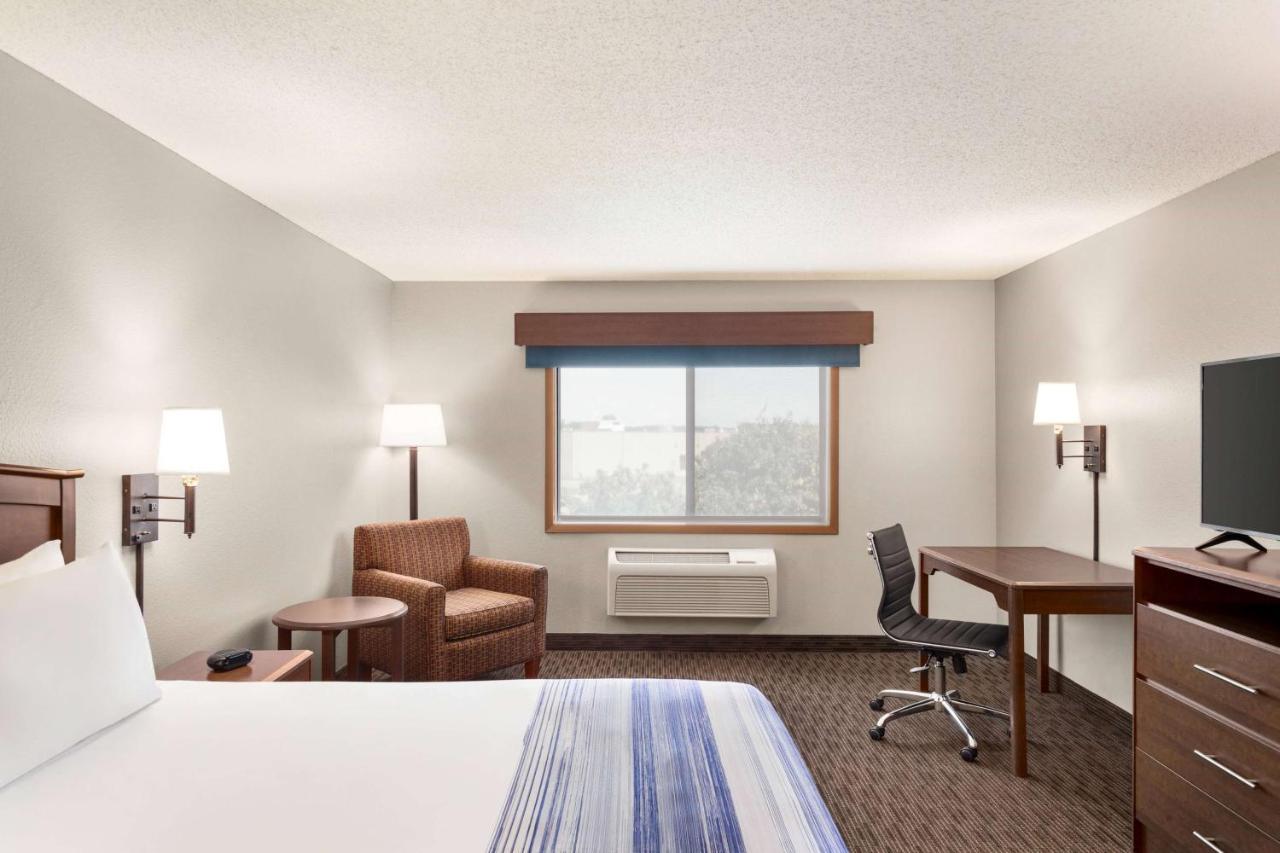Americinn By Wyndham Sauk Centre Esterno foto