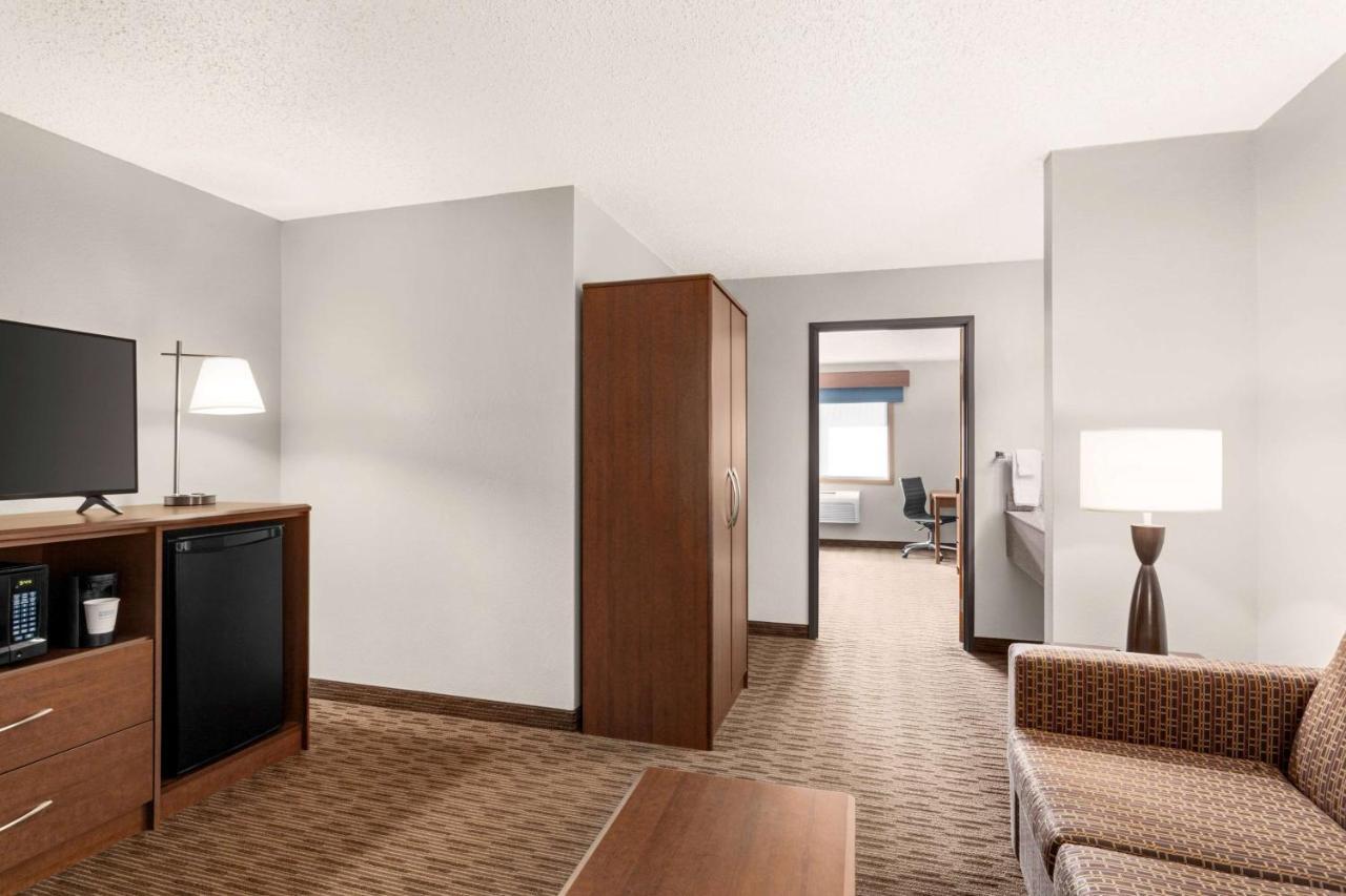 Americinn By Wyndham Sauk Centre Esterno foto